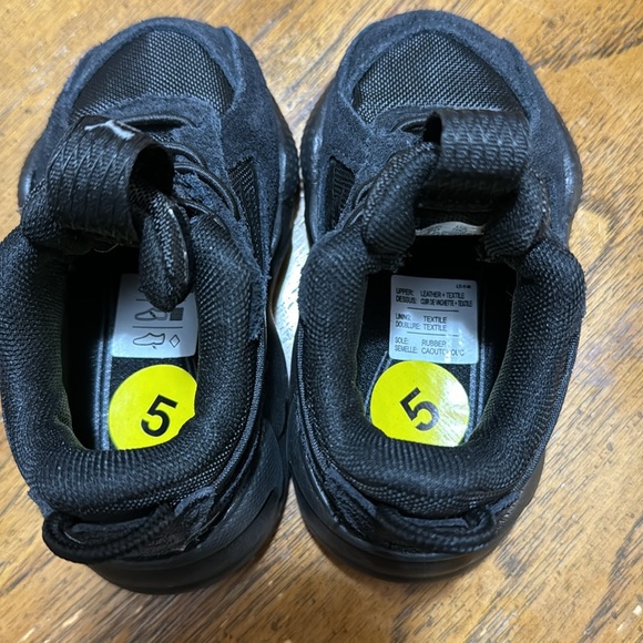 Lot of boys sneakers, Adidas and Puma infant size 5 - Picture 14 of 15